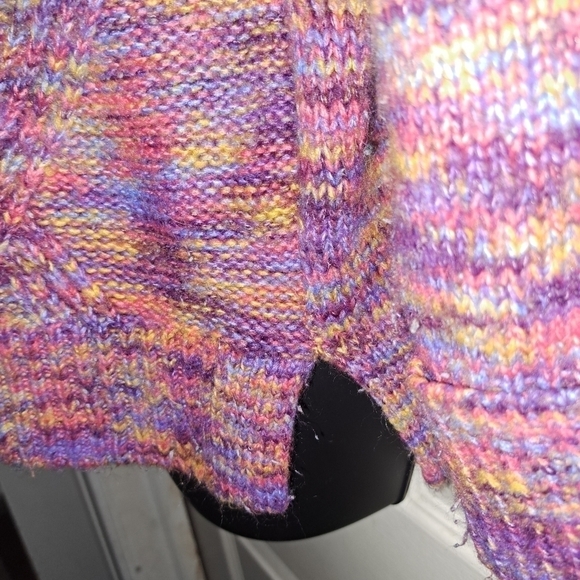 A.n.a multicolored sweater size small - Picture 2 of 4